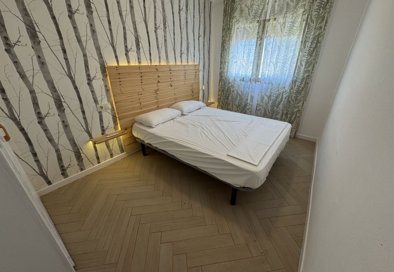 Appartement à Torroella de Montgri - 21D rénové, piscine commune et licence d'utilisation touristique