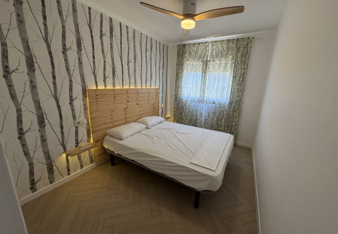 Appartement à Torroella de Montgri - 21D rénové, piscine commune et licence d'utilisation touristique