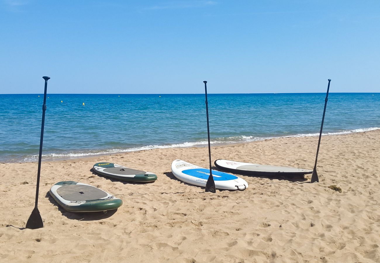 Appartement à Torroella de Montgri - 21D rénové, piscine commune et licence d'utilisation touristique