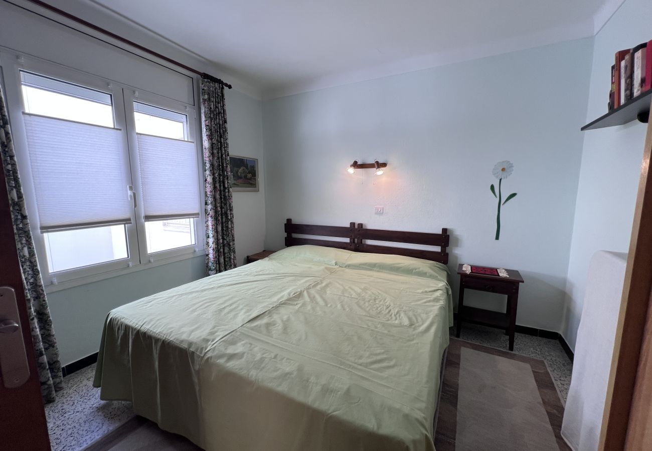 Appartement à Estartit - Appartement au deuxième étage avec climatisation à proximité de la plage de L’Estartit
