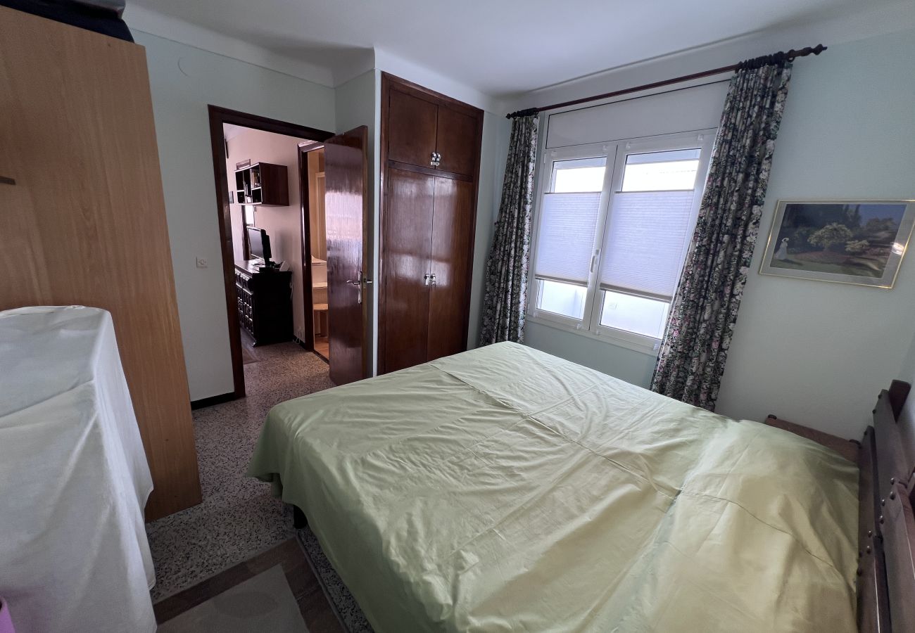 Appartement à Estartit - Appartement au deuxième étage avec climatisation à proximité de la plage de L’Estartit