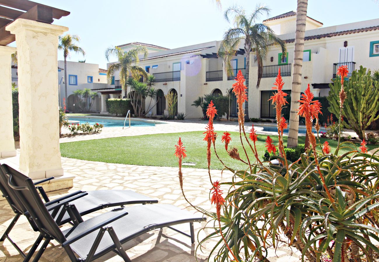 Townhouse in Vera playa - Las Casitas II - 150m from beach, WiFi, communal pool