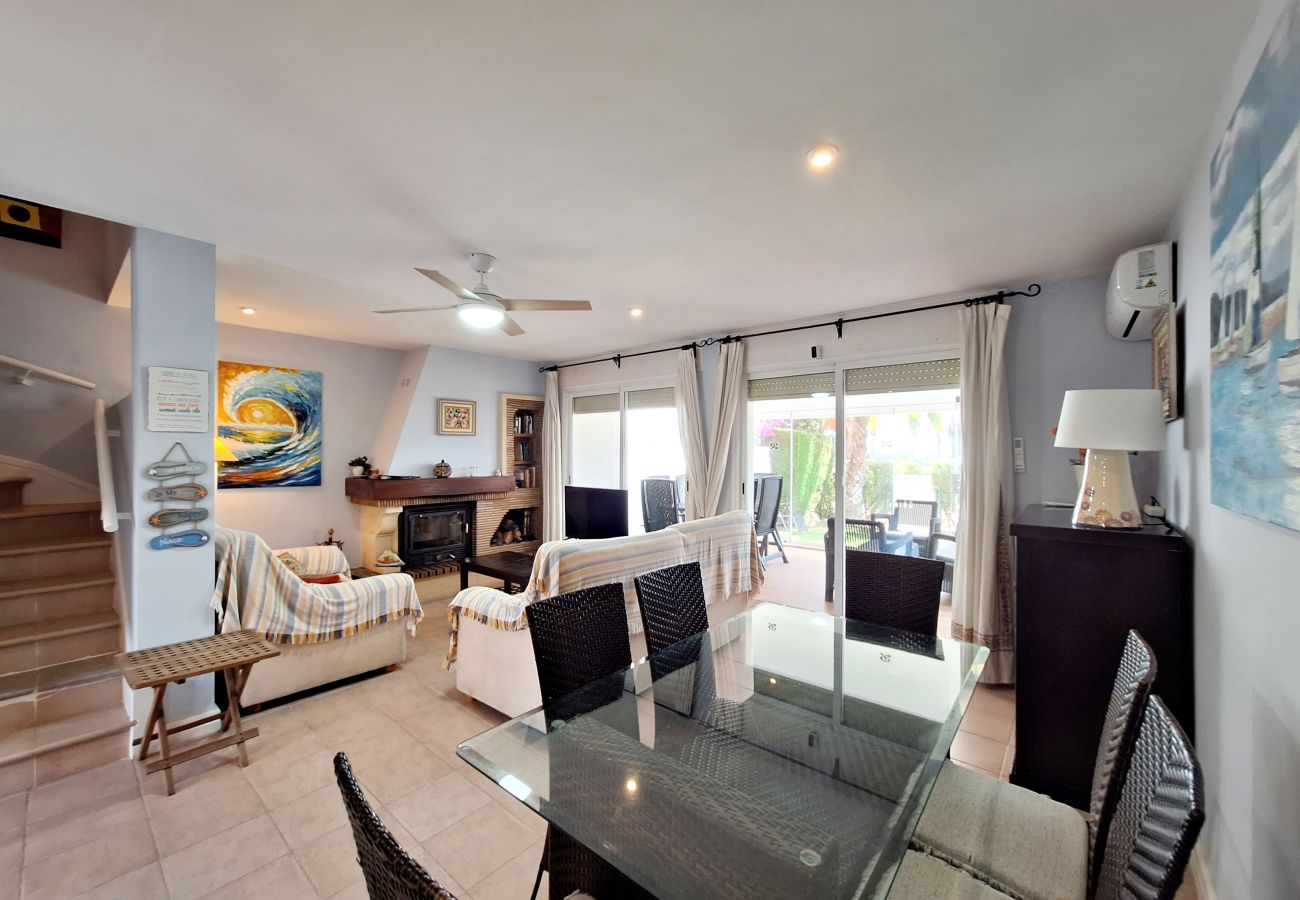 Townhouse in Vera playa - PB 02- Beachfront holiday home 