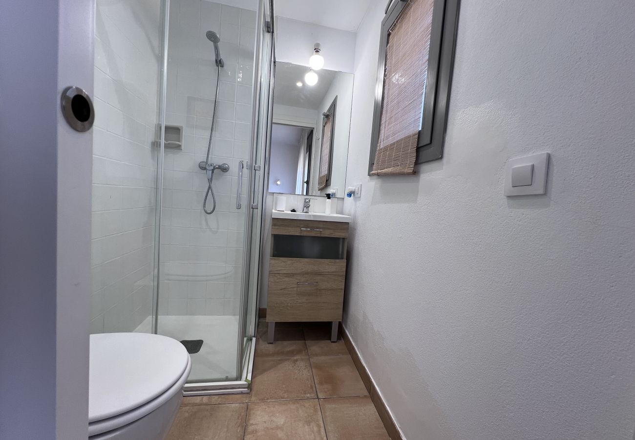 House in Torroella de Montgri - Casa Elena - 2 chambres, 2 salles de bains et jardin, rez-de-chaussée