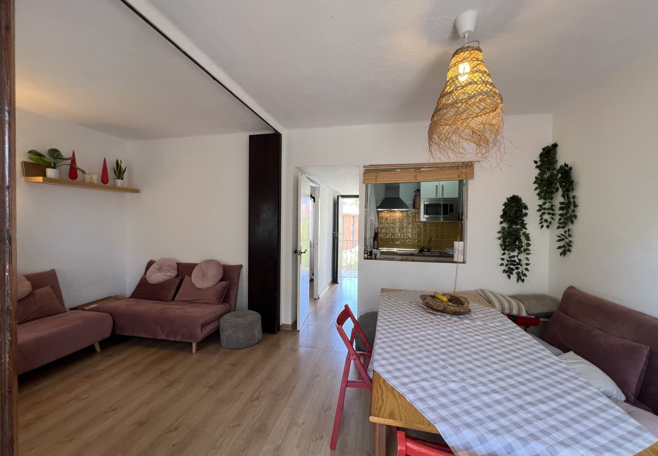Apartment in Torroella de Montgri - Apartment with tourist licence near the beach