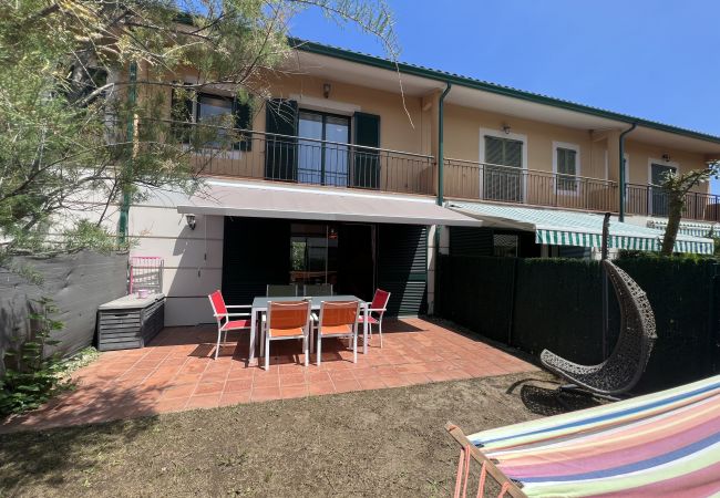 Townhouse in Torroella de Montgri - Detached house with garage 23
