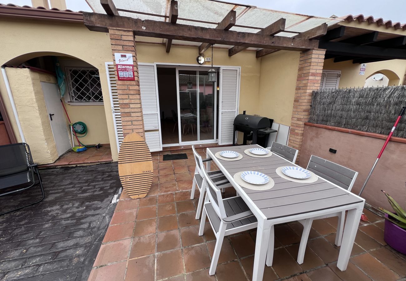 Villa in Torroella de Montgri - Semi-detached house for sale on Calle Pinsà, 155